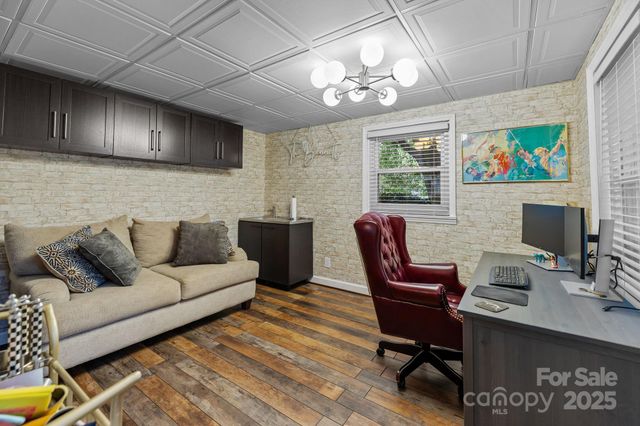7300 Starvalley Drive, Charlotte, NC 28210