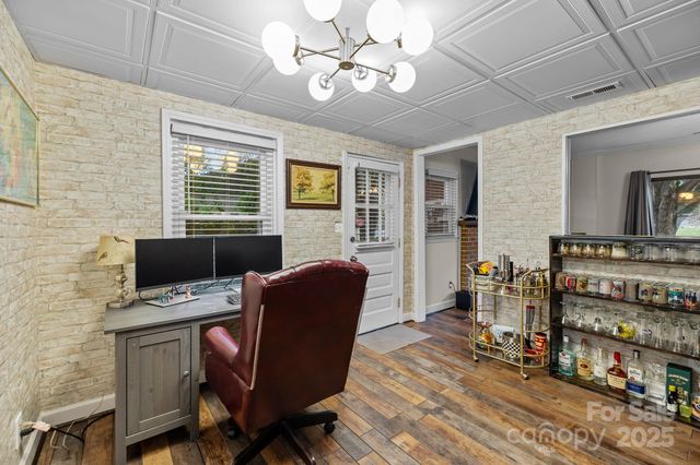 7300 Starvalley Drive, Charlotte, NC 28210