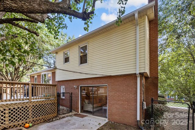 7300 Starvalley Drive, Charlotte, NC 28210