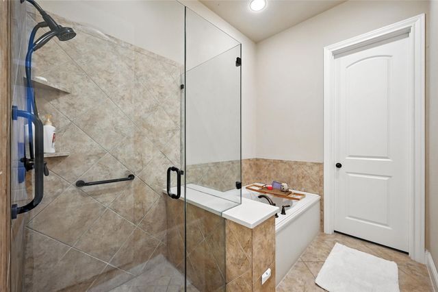 218 Wallington Way, Lewisville, TX 75067