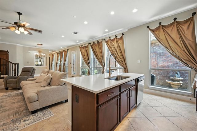 218 Wallington Way, Lewisville, TX 75067