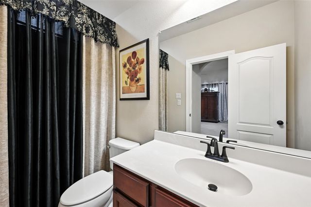 218 Wallington Way, Lewisville, TX 75067