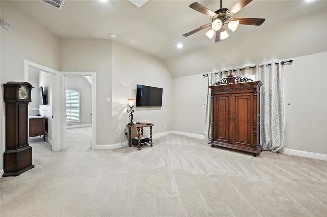 218 Wallington Way, Lewisville, TX 75067