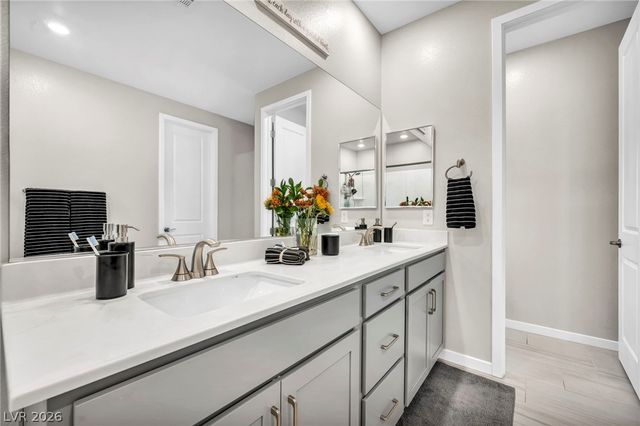 6618 North Palmer Estates Street, North Las Vegas, NV 89086