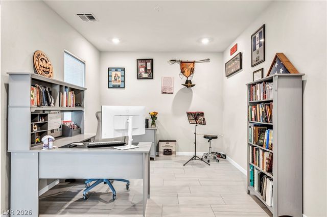 6618 North Palmer Estates Street, North Las Vegas, NV 89086