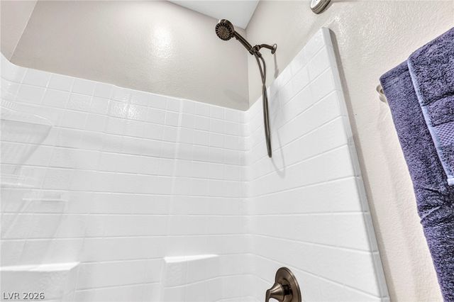 6618 North Palmer Estates Street, North Las Vegas, NV 89086