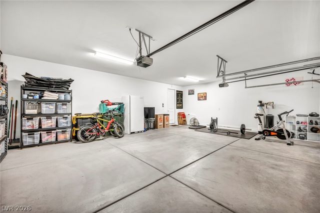 6618 North Palmer Estates Street, North Las Vegas, NV 89086