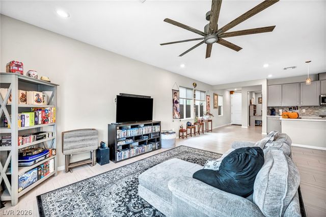 6618 North Palmer Estates Street, North Las Vegas, NV 89086