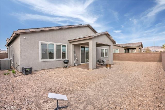 6618 North Palmer Estates Street, North Las Vegas, NV 89086