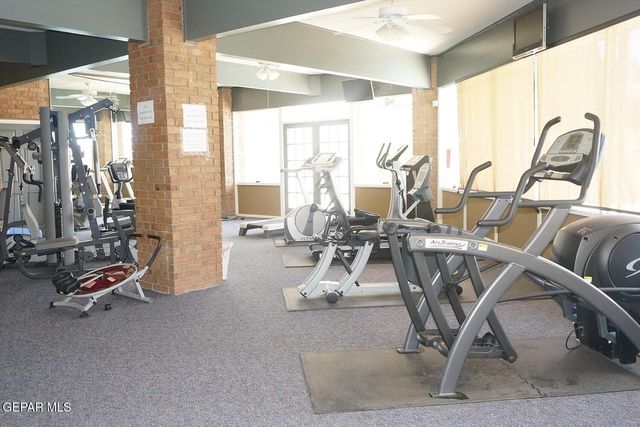 4433 N Stanton Street 212, El Paso, TX 79902