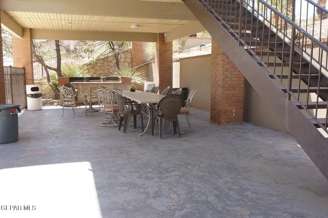 4433 N Stanton Street 212, El Paso, TX 79902