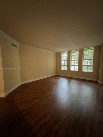 3001 NE 185th St 218, Aventura, FL 33180
