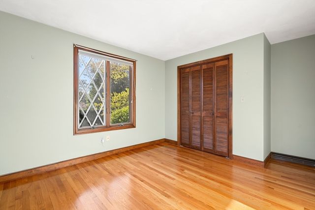 14 Eugene Rd, Burlington, MA 01803