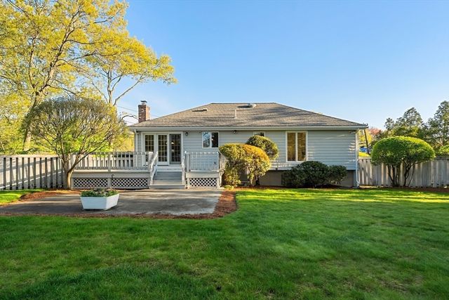 14 Eugene Rd, Burlington, MA 01803