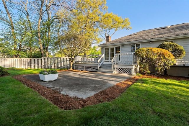 14 Eugene Rd, Burlington, MA 01803