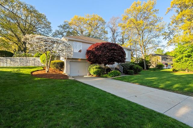 14 Eugene Rd, Burlington, MA 01803