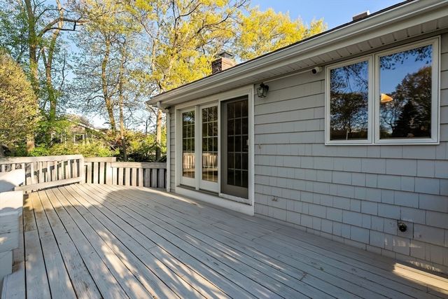 14 Eugene Rd, Burlington, MA 01803
