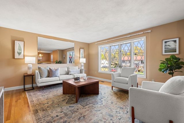 14 Eugene Rd, Burlington, MA 01803