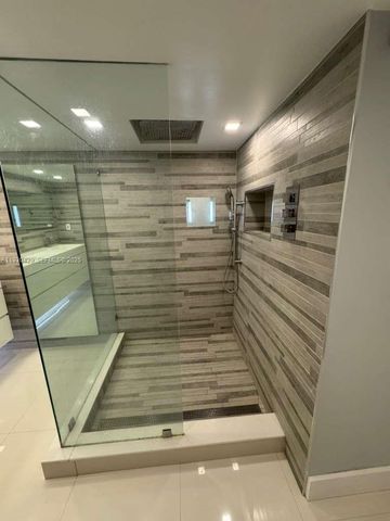 4000 Towerside Ter 1901, Miami, FL 33138