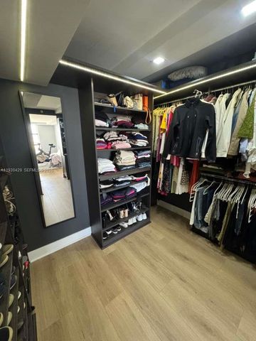 4000 Towerside Ter 1901, Miami, FL 33138