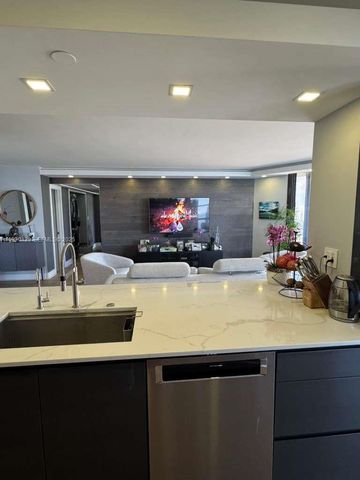 4000 Towerside Ter 1901, Miami, FL 33138