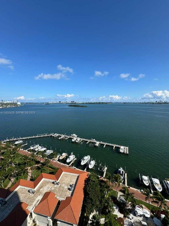 4000 Towerside Ter 1901, Miami, FL 33138