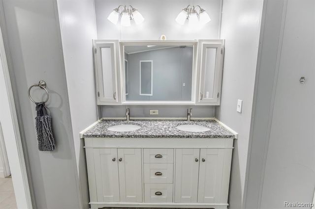 7280 N Bray Road, Mount Morris, MI 48458