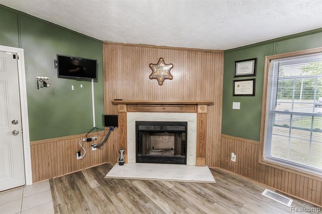 7280 N Bray Road, Mount Morris, MI 48458