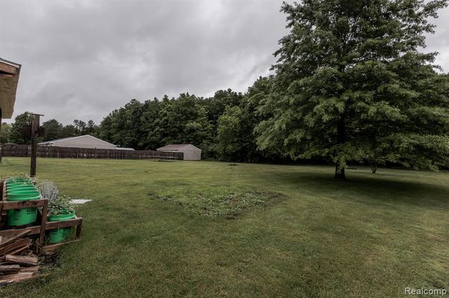 7280 N Bray Road, Mount Morris, MI 48458