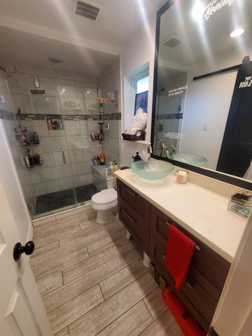 1910 Eastfield Drive, Missouri City, TX 77459