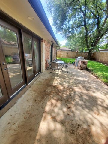 1910 Eastfield Drive, Missouri City, TX 77459