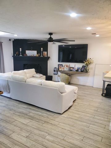 1910 Eastfield Drive, Missouri City, TX 77459