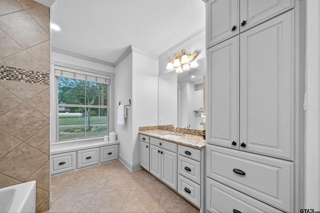 14052 Pine Overlook Dr., Flint, TX 75762