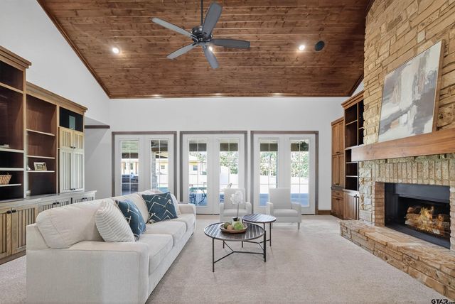 14052 Pine Overlook Dr., Flint, TX 75762