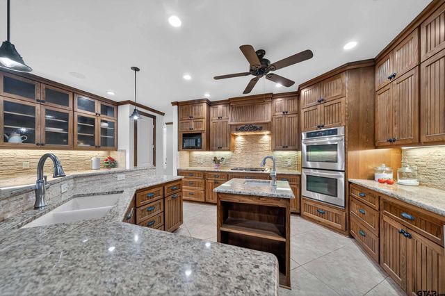 14052 Pine Overlook Dr., Flint, TX 75762