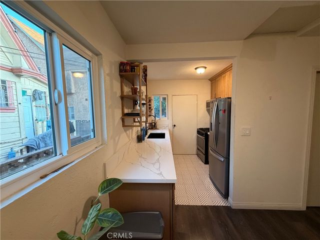 1008 W 17th, Los Angeles, CA 90015