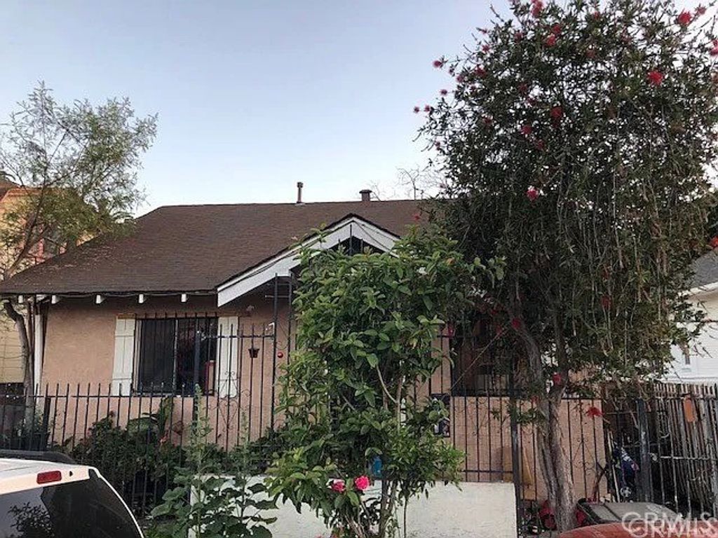 1008 W 17th, Los Angeles, CA 90015