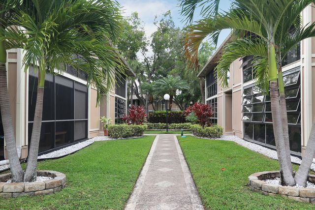 7801 Ashmont Circle 104, Tamarac, FL 33321
