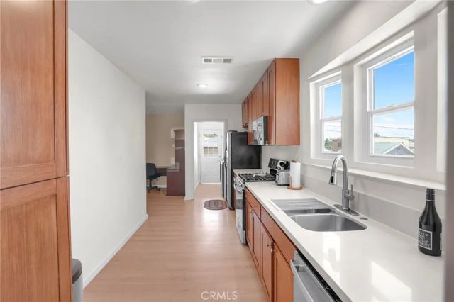 4239 W 59th, Los Angeles, CA 90043