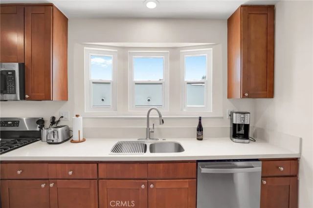 4239 W 59th, Los Angeles, CA 90043