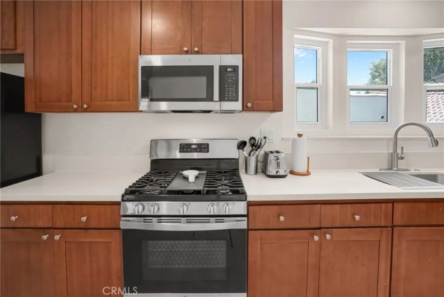 4239 W 59th, Los Angeles, CA 90043