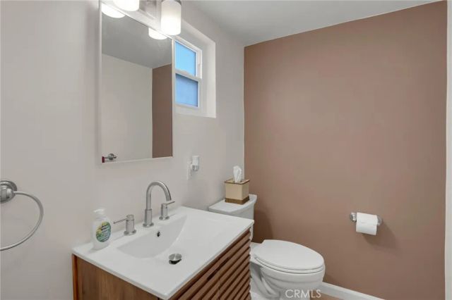 4239 W 59th, Los Angeles, CA 90043
