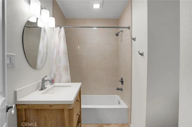 4239 W 59th, Los Angeles, CA 90043
