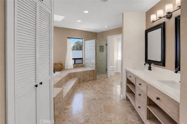 4239 W 59th, Los Angeles, CA 90043