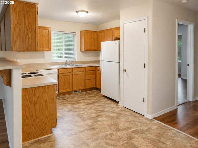 4724 Ne 101ST Ave, Portland, OR 97220