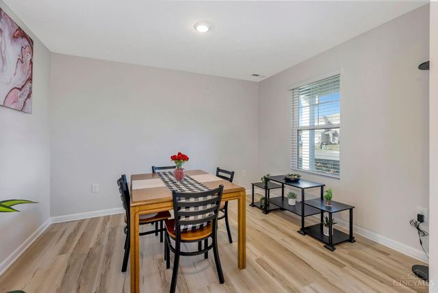 411 E Oak Avenue, Trenton, OH 45067