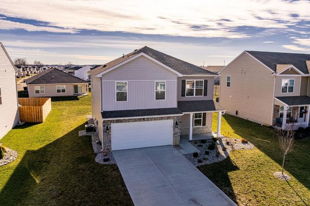 411 E Oak Avenue, Trenton, OH 45067