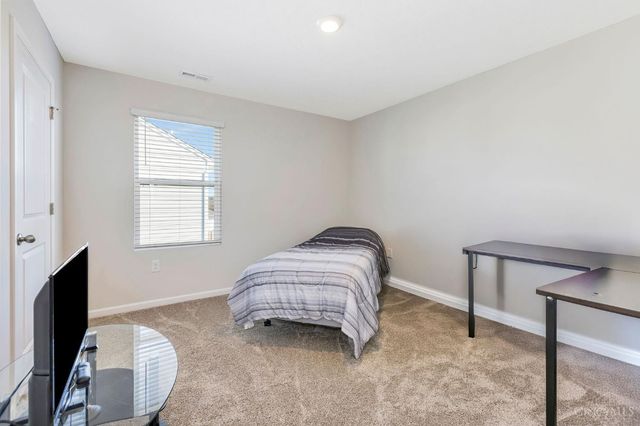 411 E Oak Avenue, Trenton, OH 45067