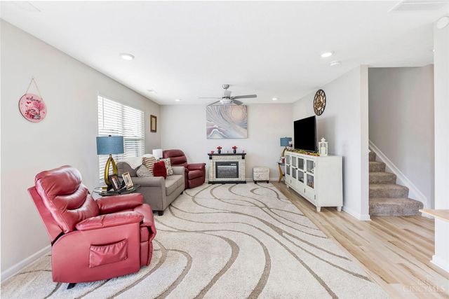 411 E Oak Avenue, Trenton, OH 45067