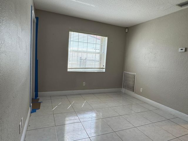 2180 NW 93RD Avenue, Pembroke Pines, FL 33024
